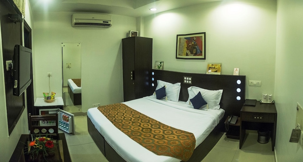 Deluxe Room - Photo 2