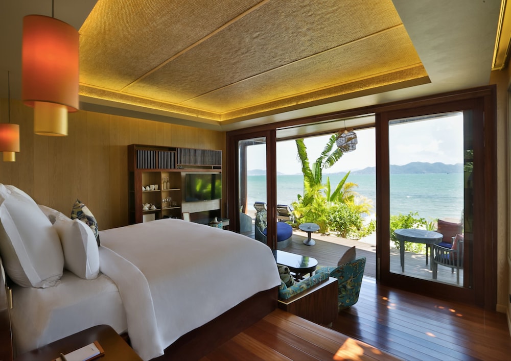 Two Bedrooms Beachfront Pool Villa photo 1