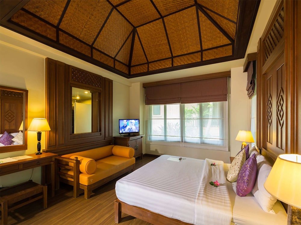 Deluxe Bungalow - Photo 2