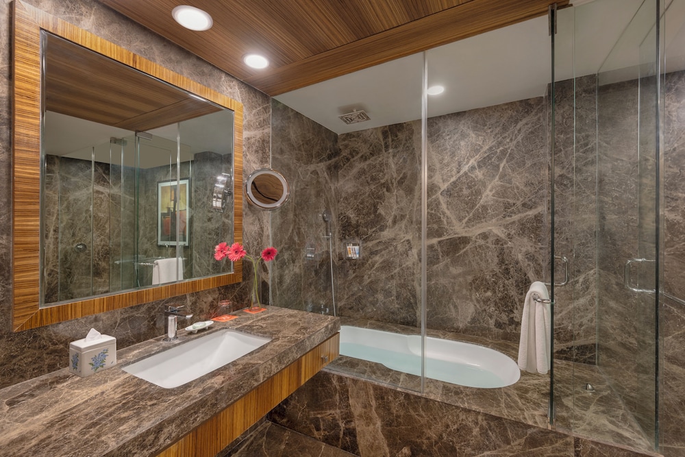 Suite, 1 King Bed, Garden View (Presidential Suite) photo