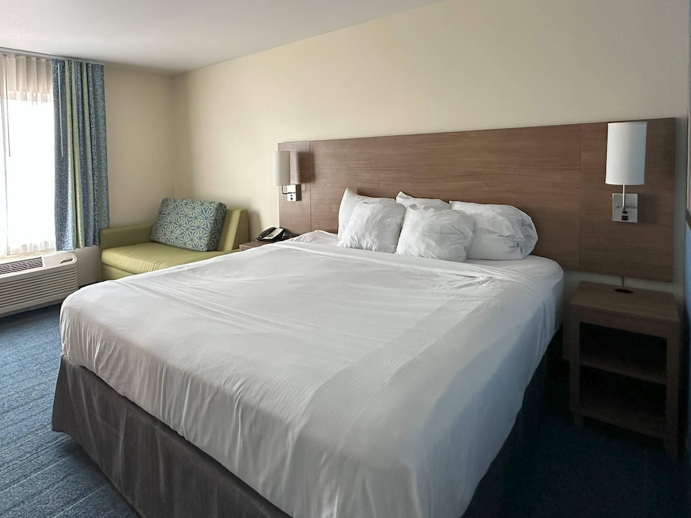 Suite, Multiple Beds, Non Smoking photo 1