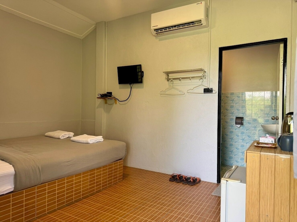 Standard Double Room, Garden View - Photo 3
