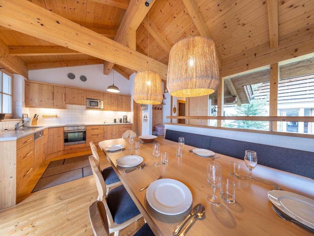 Classic Chalet, 3 Bedrooms photo 3