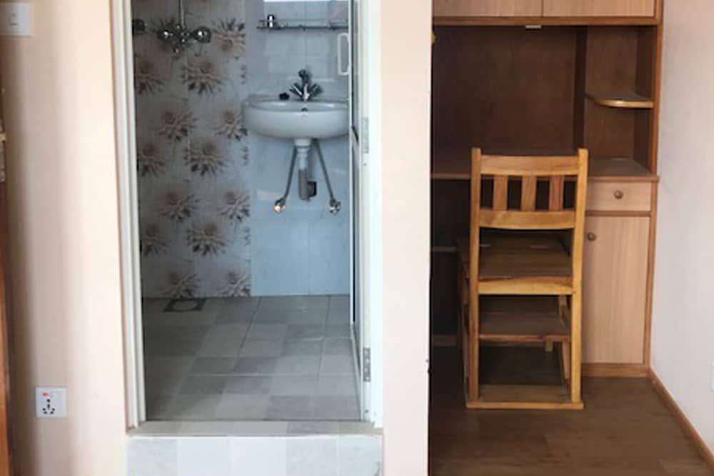 Basic Room photo 2