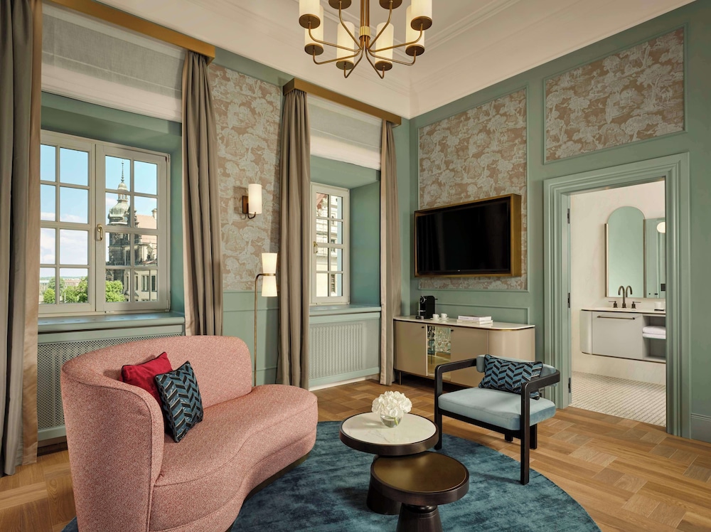 Room (Grand Palais View) - Photo 18