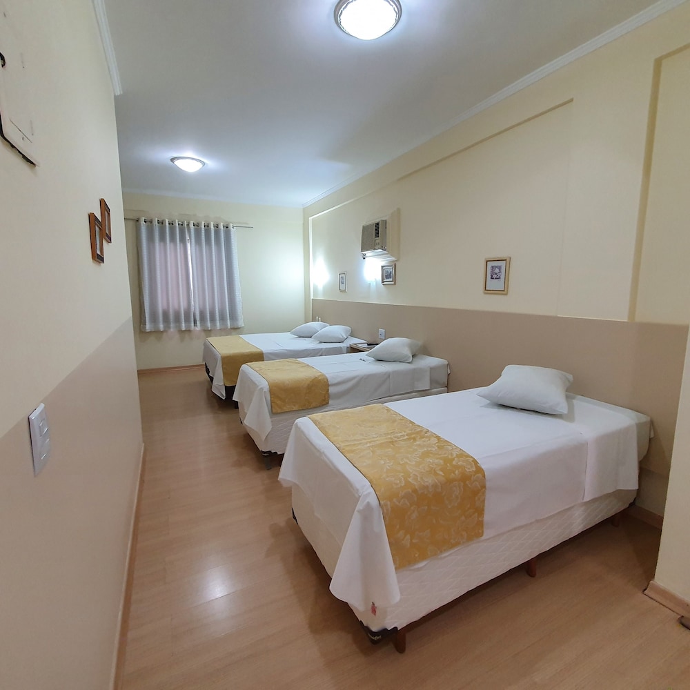 Deluxe Quadruple Room, 1 Bedroom photo 2