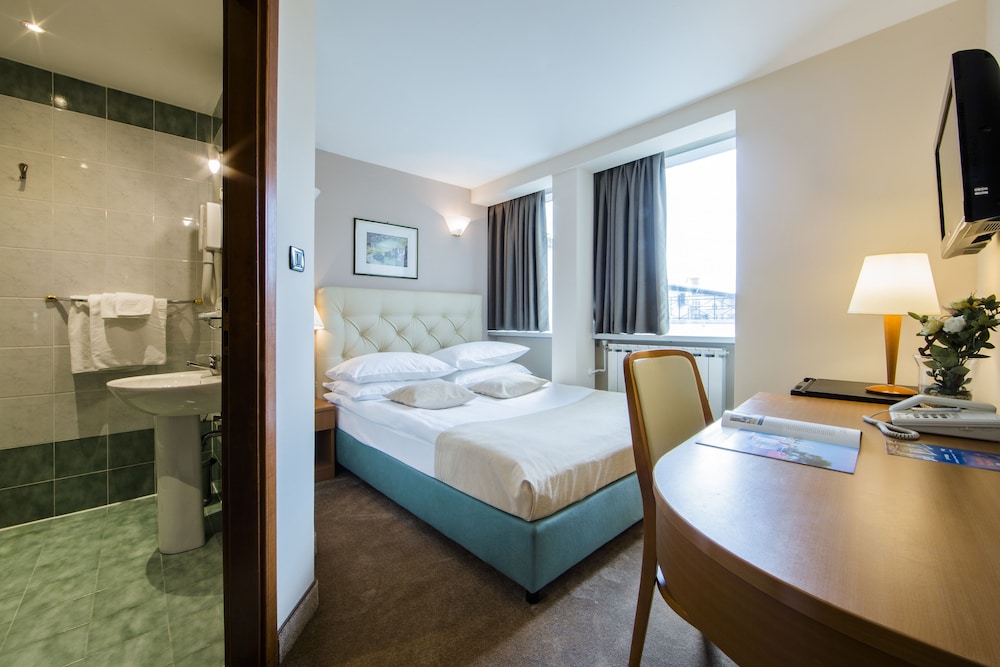 Double Room (Budget)