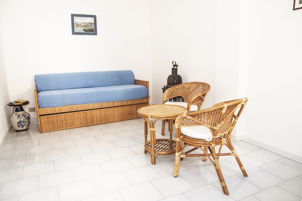 Family Room photo 2