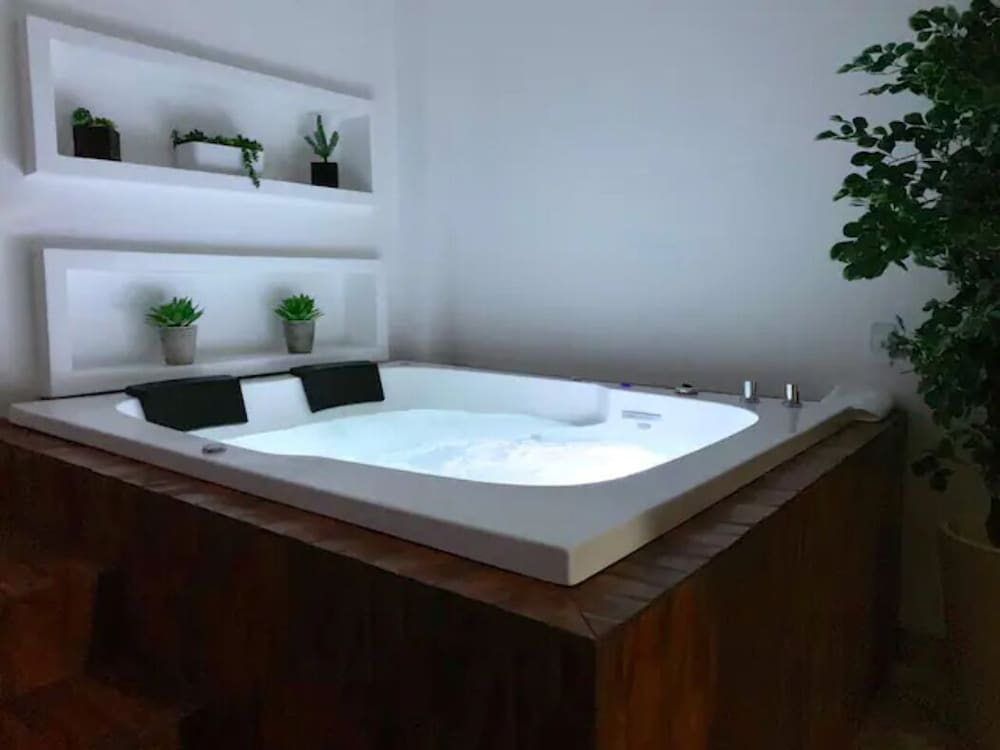 Romantic Room (#11)