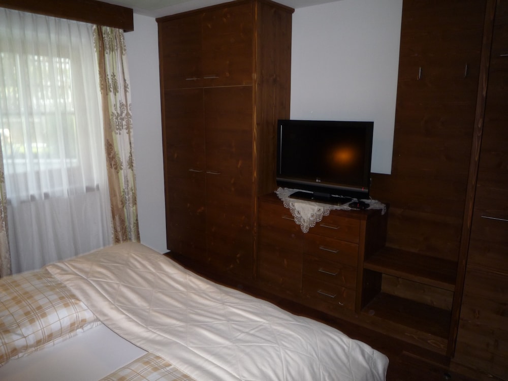 Deluxe Apartment, Non Smoking, Mountain View photo 1