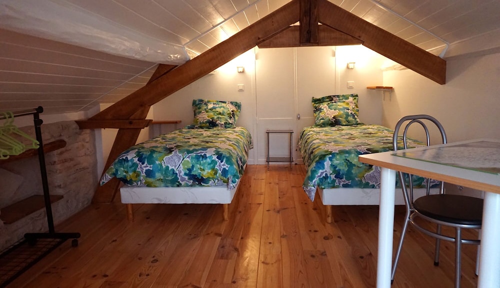Comfort House, 2 Bedrooms, Pool Access