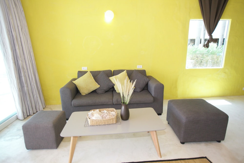 Suite, Beachfront - Photo 4
