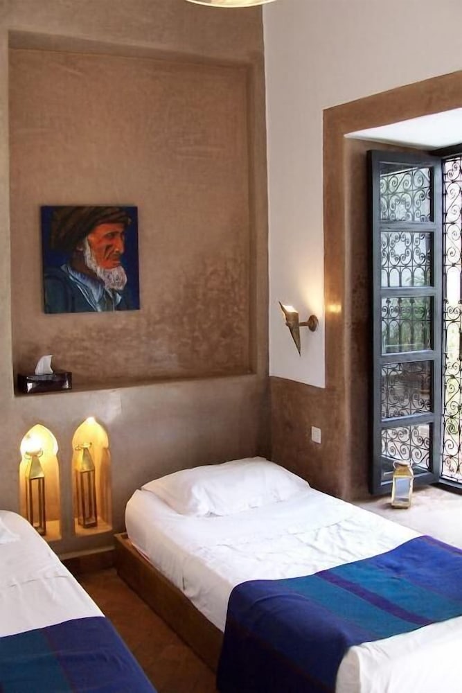 Twin Room (Blue) - Photo 1