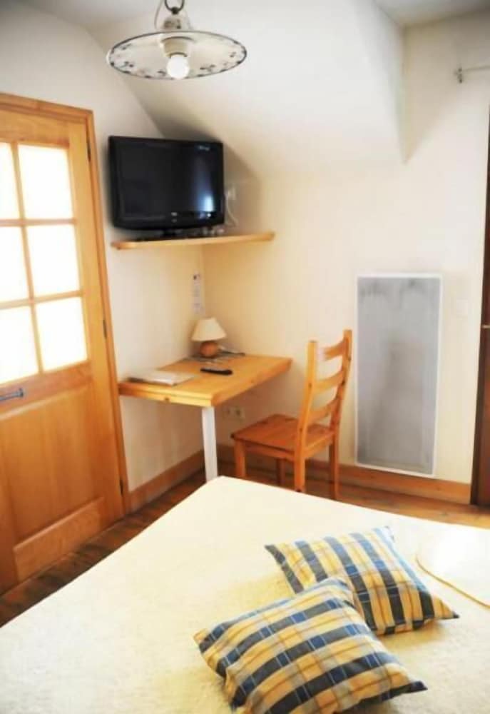 Double or Twin Room, Bathtub photo 3