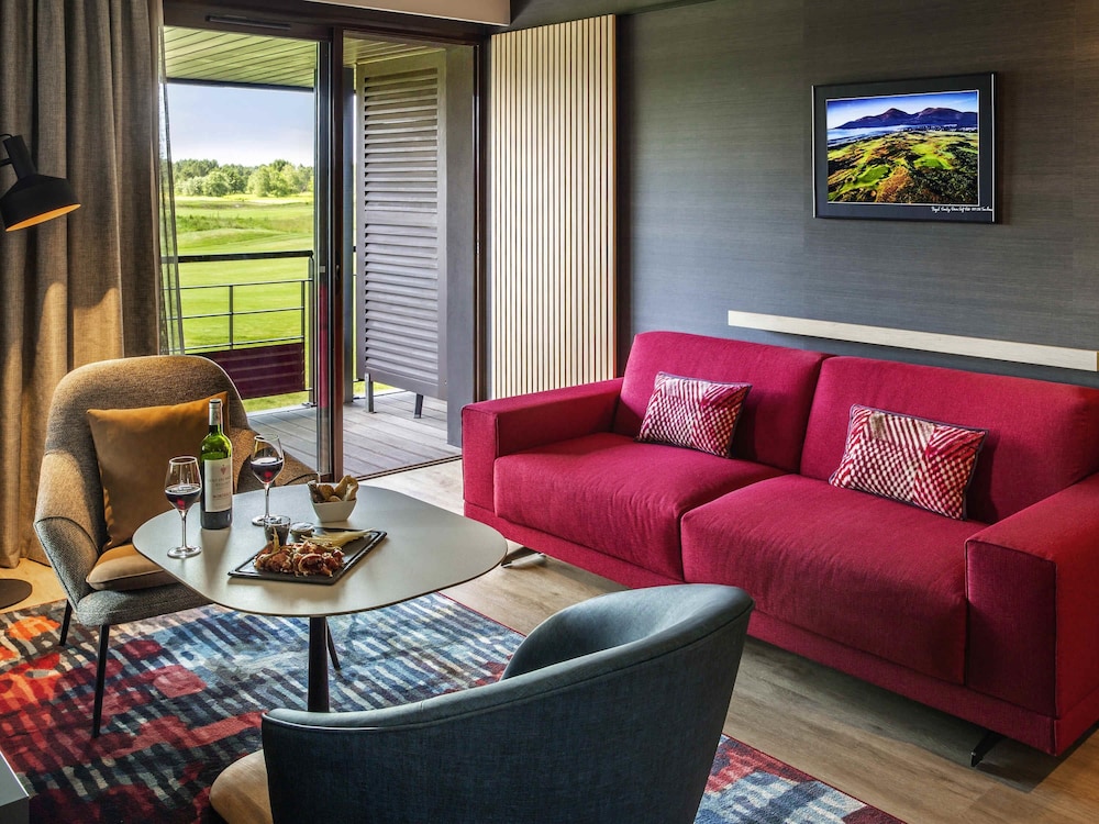 Suite, 1 King Bed, Terrace, Golf View - Photo 2