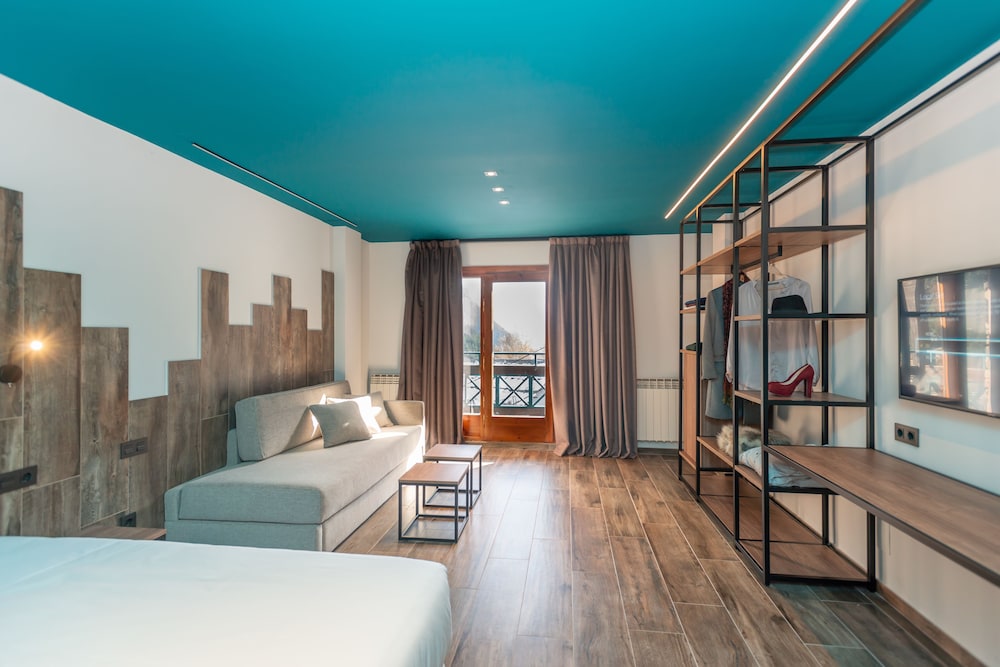 Premium Quadruple Room (4 Adults) photo 3