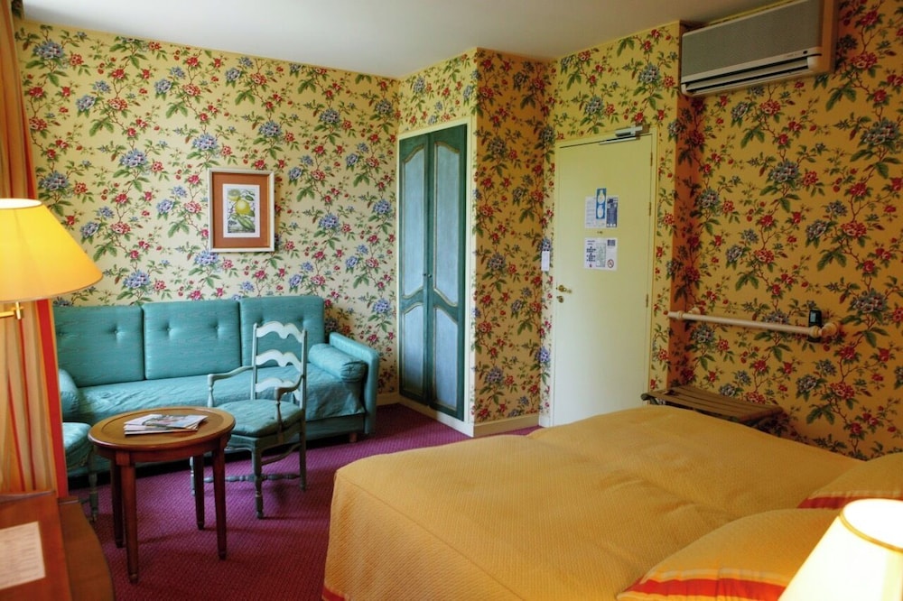 Standard Double Room, 1 Bedroom, Courtyard View