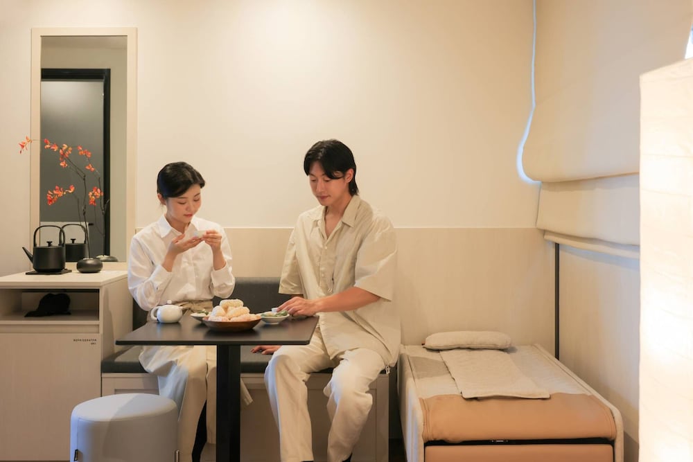 Massage Bed