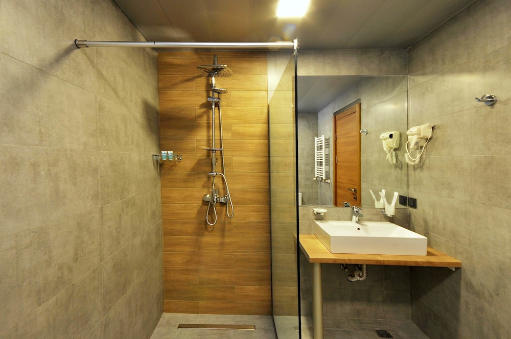 Deluxe Room, 1 Bedroom photo 2
