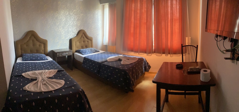 Classic Twin Room