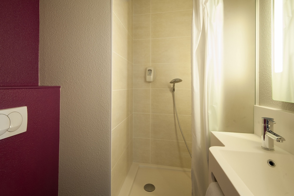 Twin Room, Non Smoking photo 2