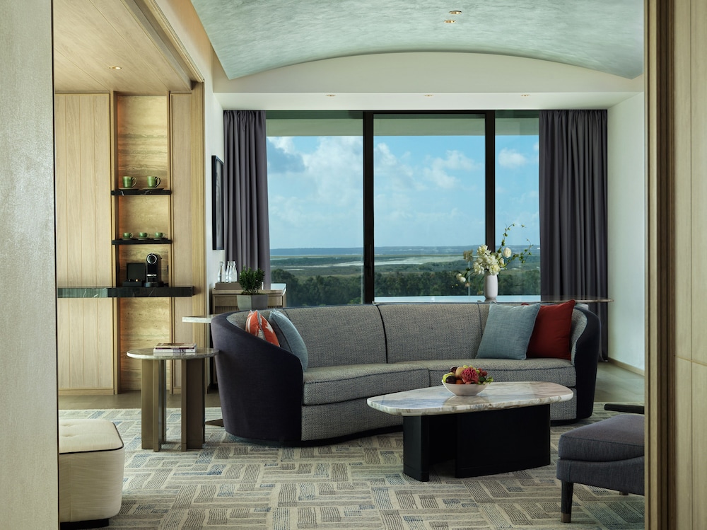 Panoramic Suite - Photo 9