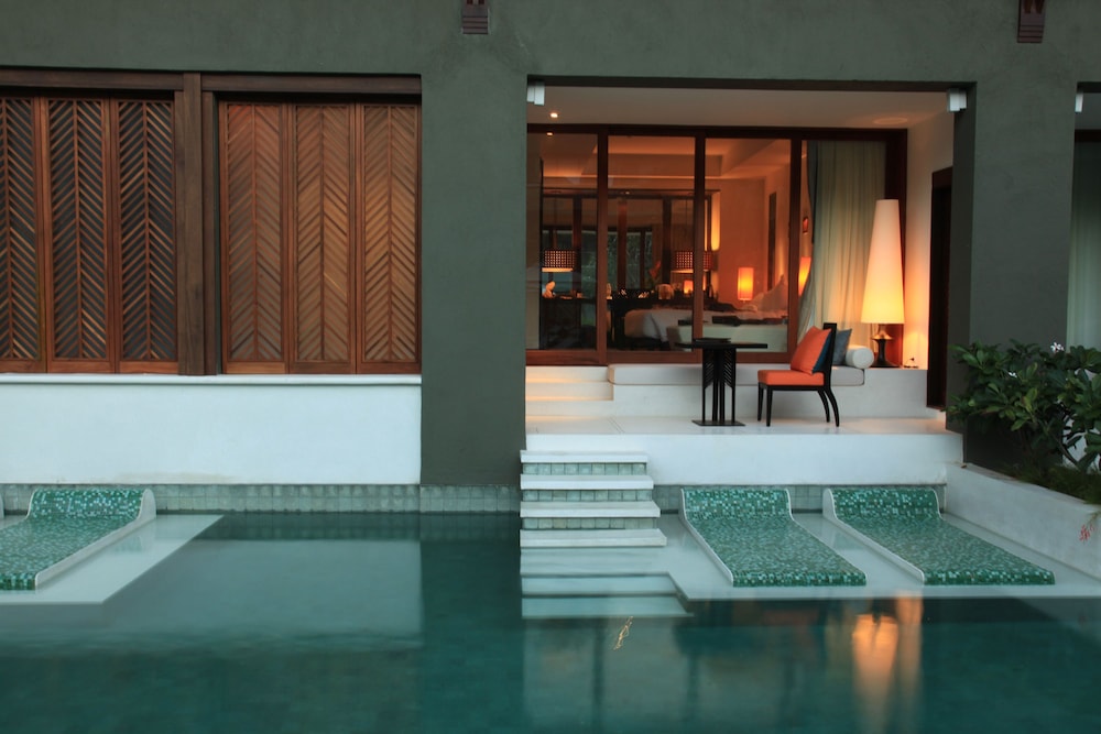 Deluxe Room, Pool Access - Photo 4