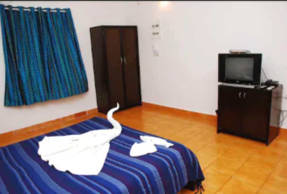 Suite Ac Room - Photo 1