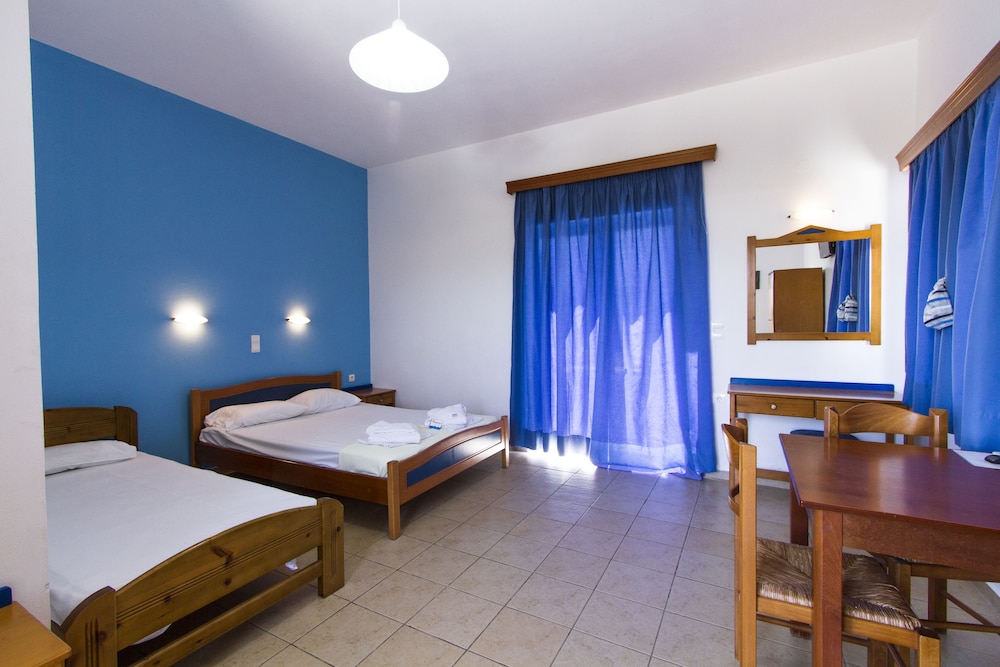 Double or Twin Room Sea View photo 2