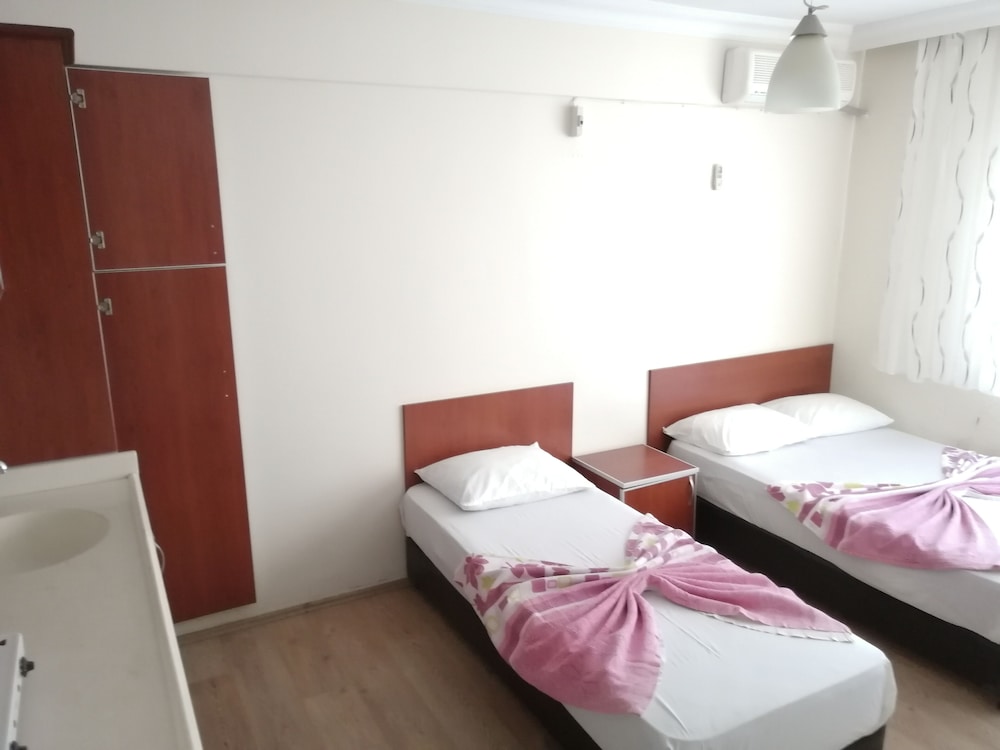 Standard Triple Room photo 3
