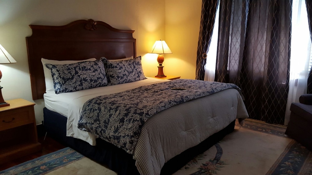 #09 The Blue Room photo 1