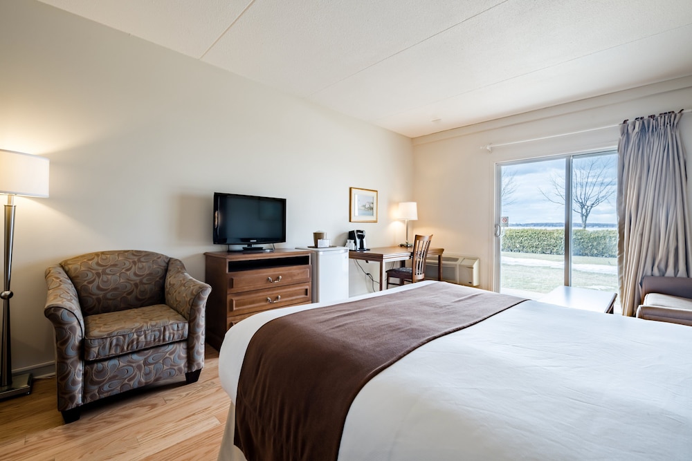 Classic Double Room, 1 Queen Bed with Sofa bed