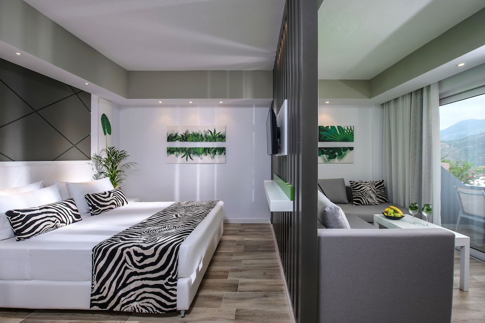 Double Room (Zebra) photo 2