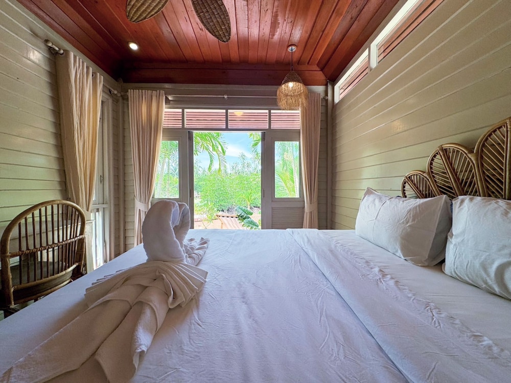 Deluxe Bungalow - Photo 5