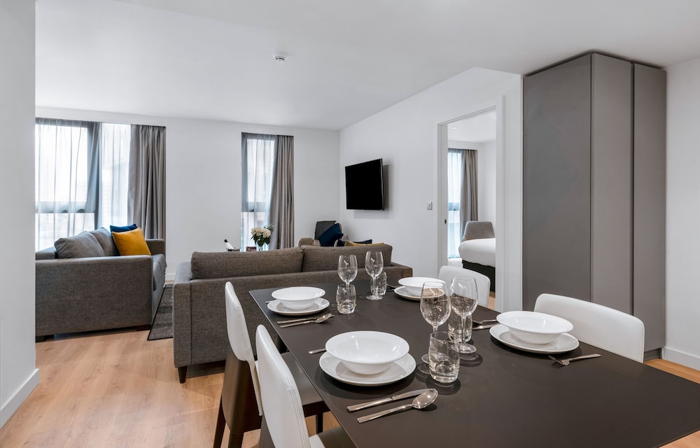One Bedroom Family Apartment - Photo 7
