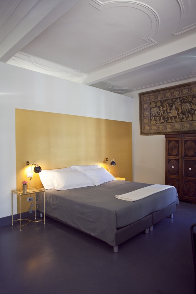 Deluxe Triple Room, Non Smoking, Balcony photo 2