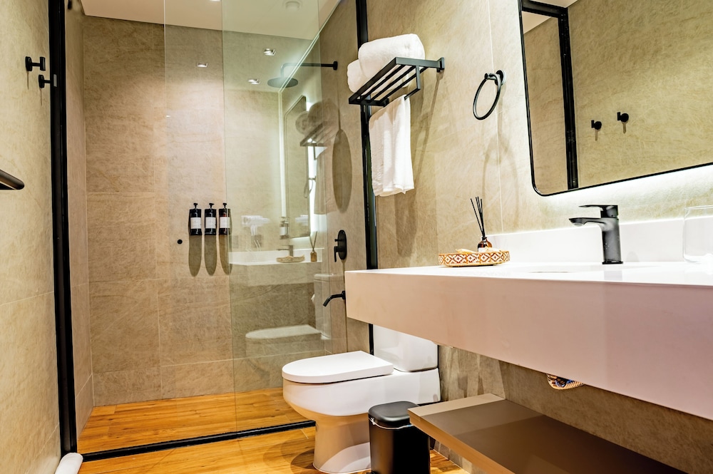 Superior Triple Room photo 2