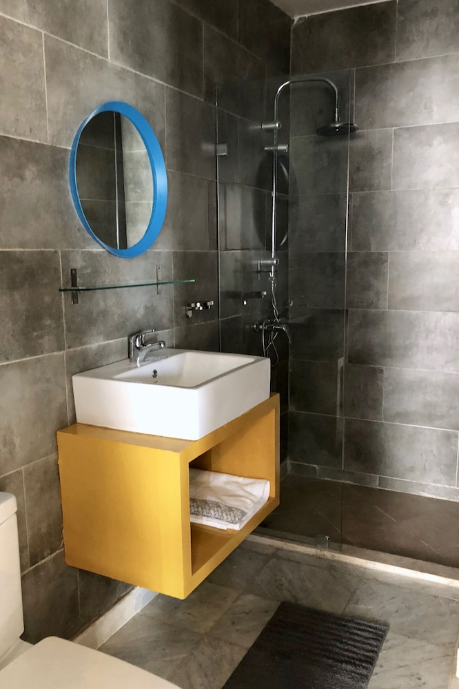 Superior Suite - Photo 16