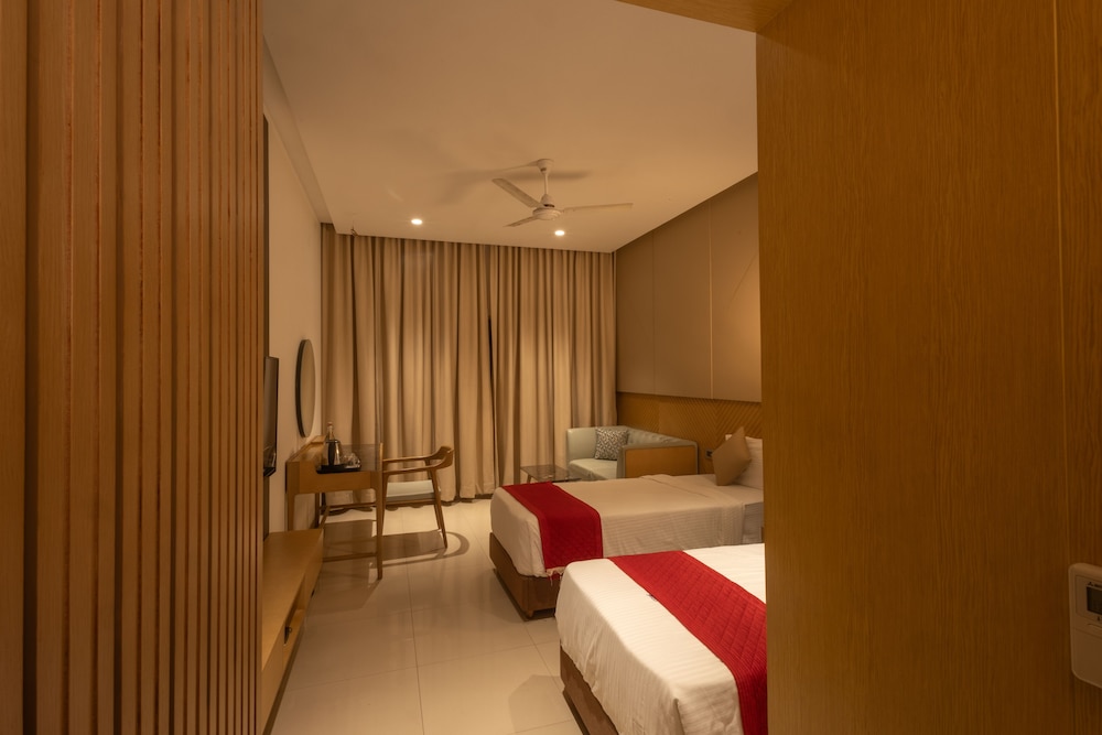 Deluxe Room, City View photo 3
