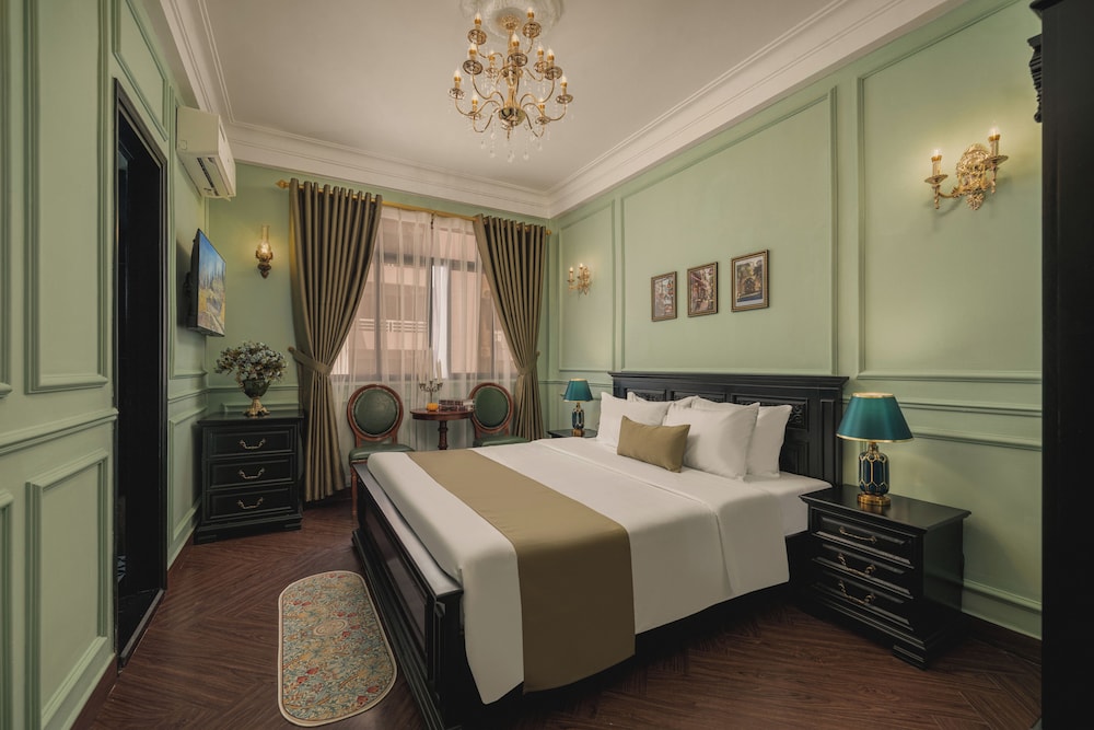 Deluxe Double Room, City View