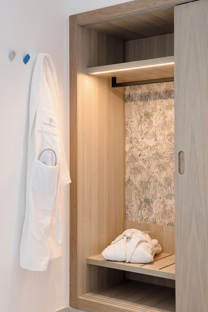 Suite Abierta con Vista al Mar (2 adultos)