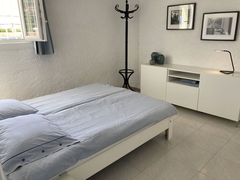Villa photo 1