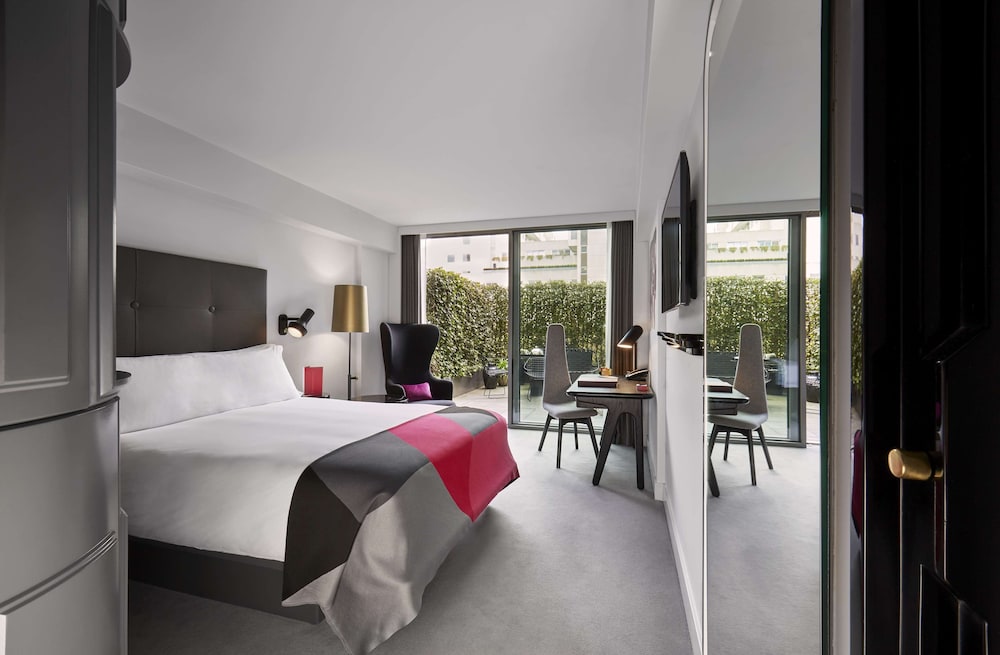 Superior Room, Patio