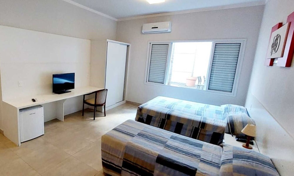 Deluxe Triple Room photo 3