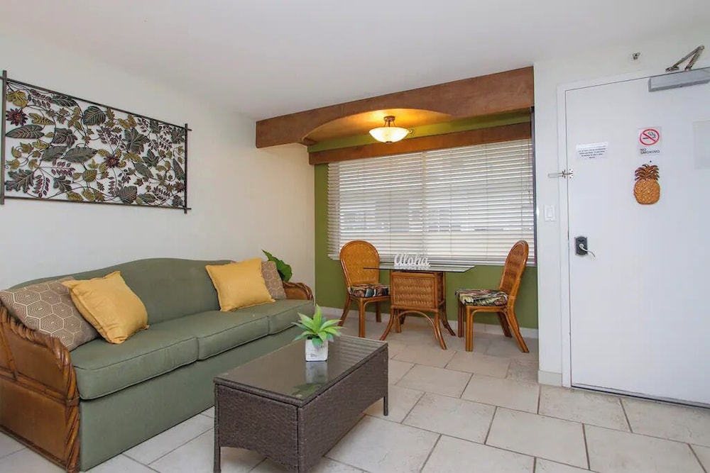 Signature Condo photo 3