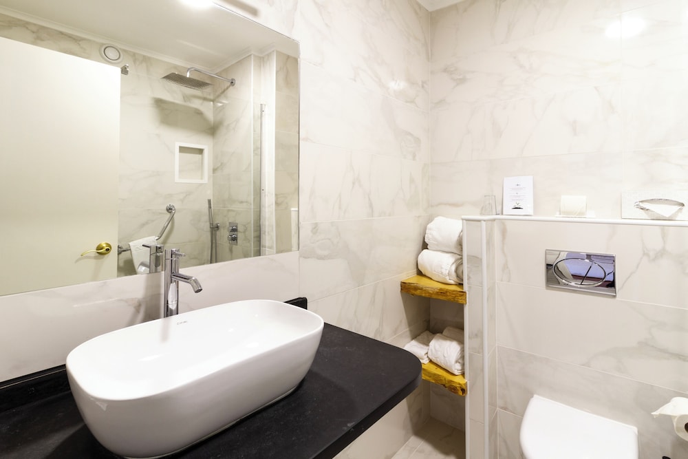 Standard Double Room, 1 Queen Bed - Photo 9