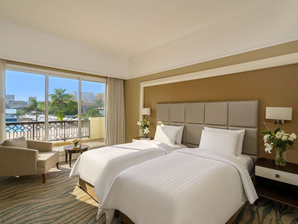 Family Suite, 2 Double Beds, Connecting Rooms, Sea View photo 2