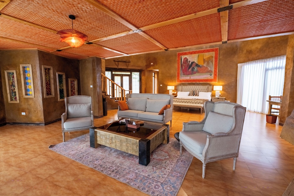 Family Room photo 3