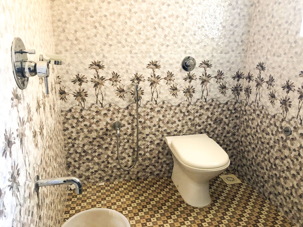 Standard A/C Room - Photo 3