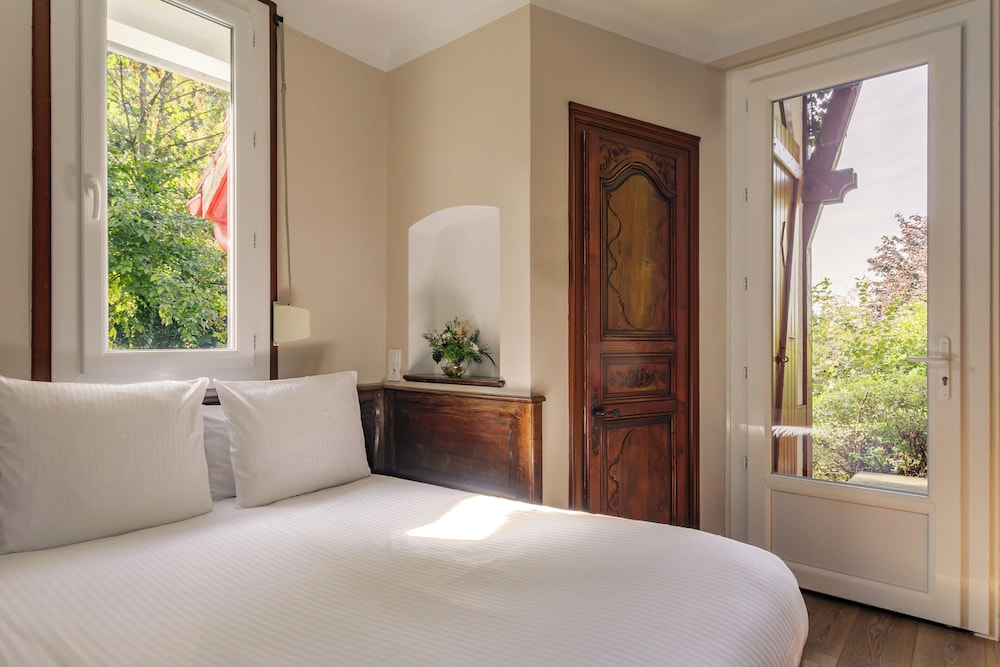 Room, Multiple Beds, Kitchen, Park View photo 2